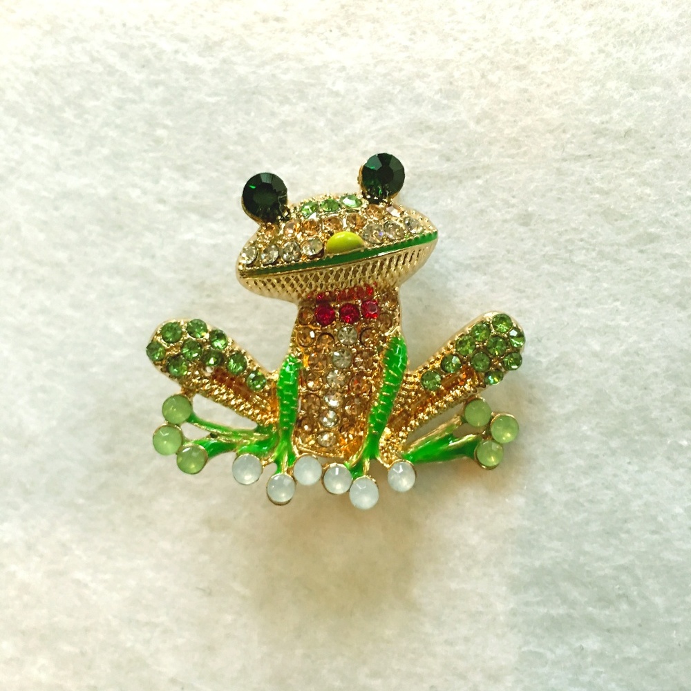 Green Gem Frog Pin